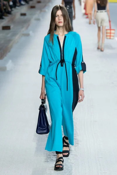 Look 33